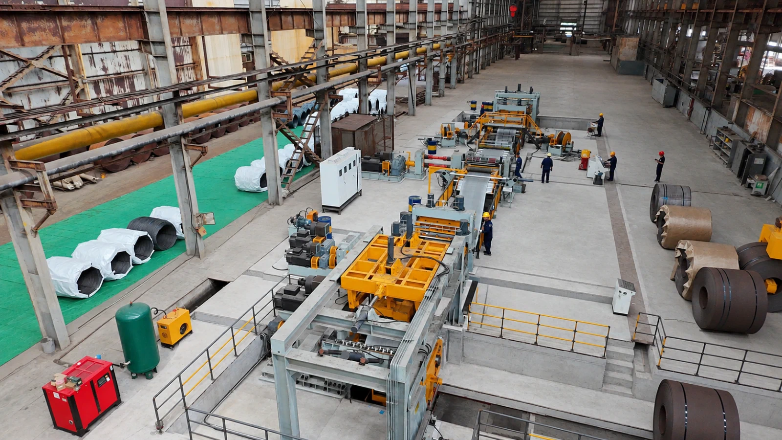 Tampilan umum lini perataan pelat hot rolled 2200 mm dengan stop shear