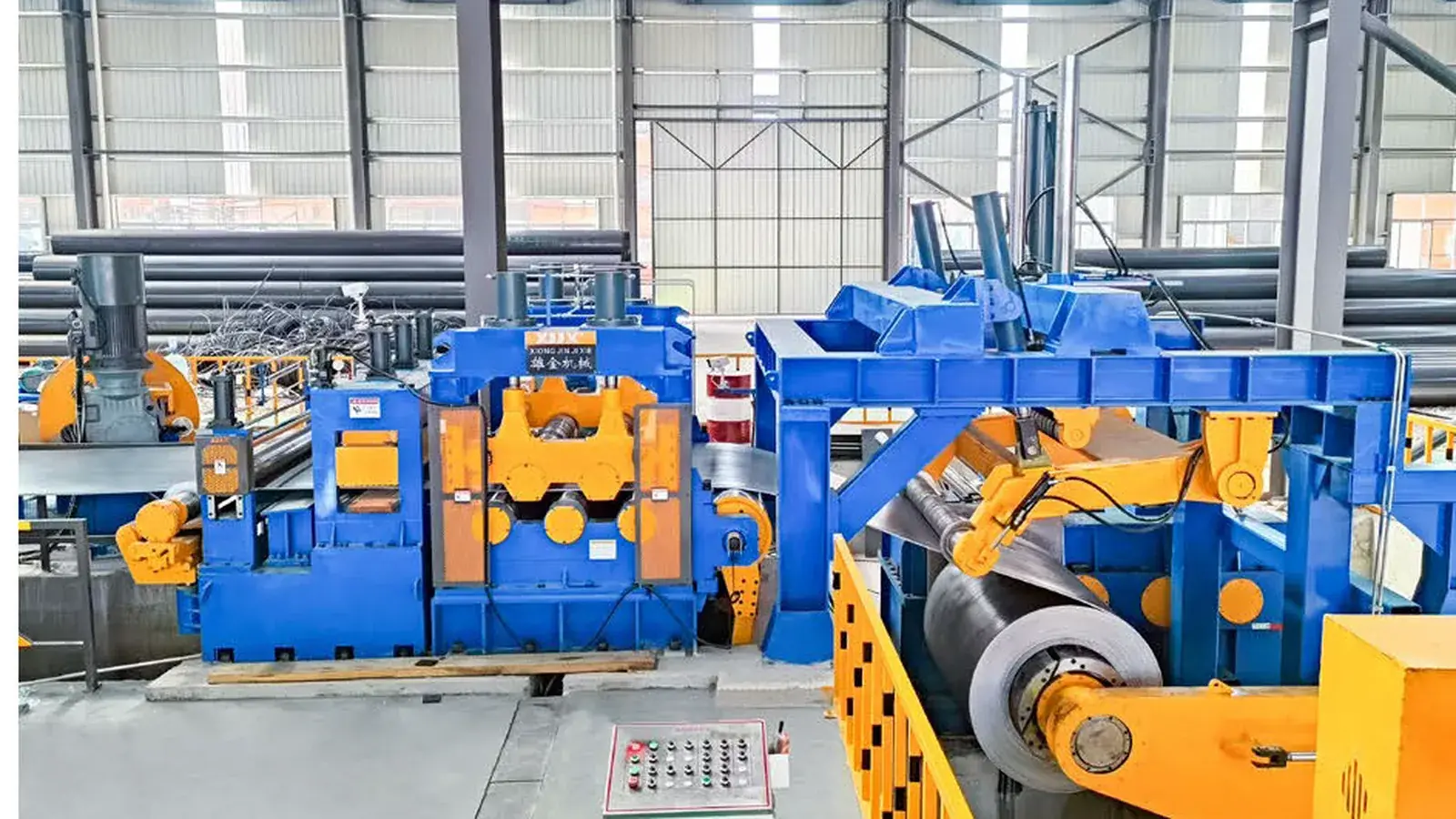 Mesin slitting heavy gauge 20 mm — foto asli XIONGJIN — gambar 2